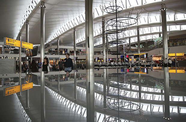 Governo britnico aprovou expanso de US$ 22 bilhes do aeroporto de Heathrow