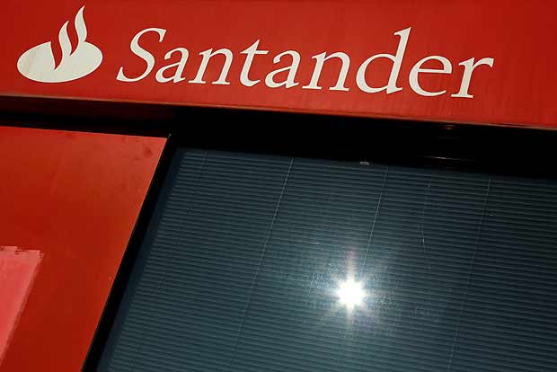 Banco italiano UniCredit e o espanhol Banco Santander desistiram de fuso de gestoras
