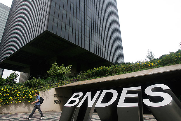 BNDES faz convênio com BID para linha de até US$ 2,4 bilhões