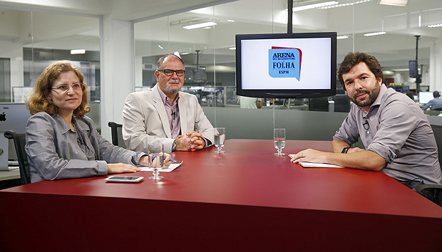  Marcio Oliveira, presidente da agência Lew'Lara\TBWA (à dir.), jornalista Mariana Barbosa e Ismael Rocha Junior, diretor acadêmico da ESPM