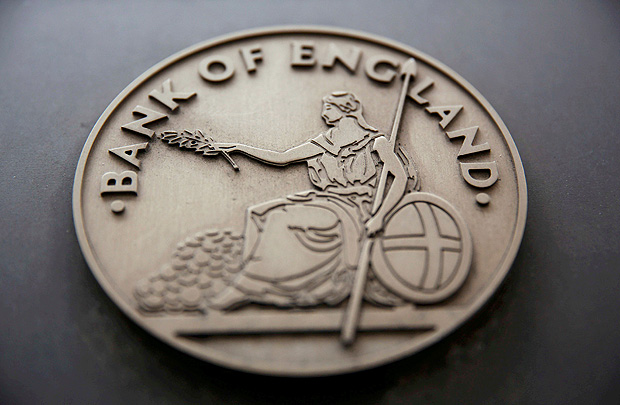 Banco da Inglaterra manteve juros, mas sinalizou novo corte na taxa 