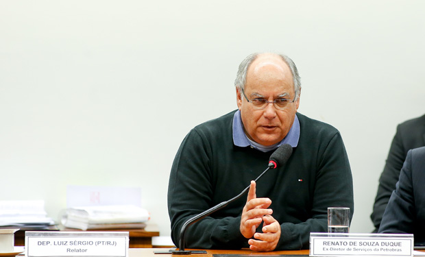 O ex-diretor da Petrobras Renato Duque, acusado de receber propina no esquema de corrupo da estatal