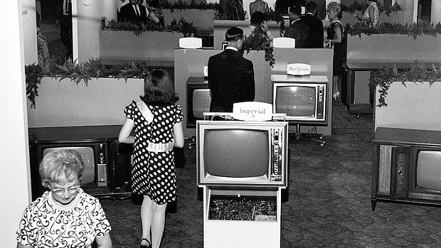 A CES abriu suas portas pela primeira vez h 50 anos com a TV preta e branca como sua grande estrela (CTA) 