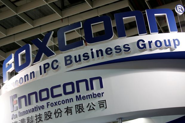 Presidente da Foxconn diz que nova fbrica nos EUA ter investimento de mais de US$ 7 bilhes