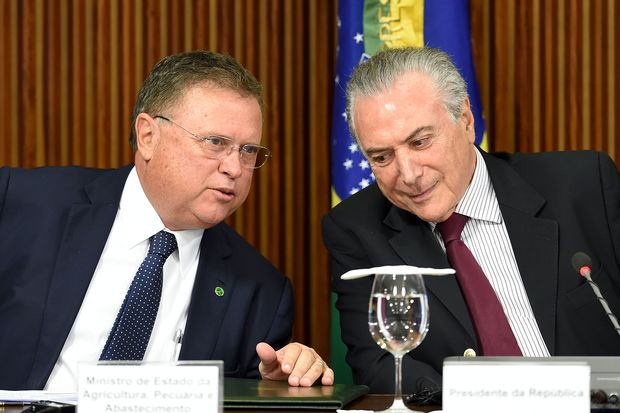 Presidente Michel Temer e ministro da Agricultura, Blairo Maggi, em evento no Planalto