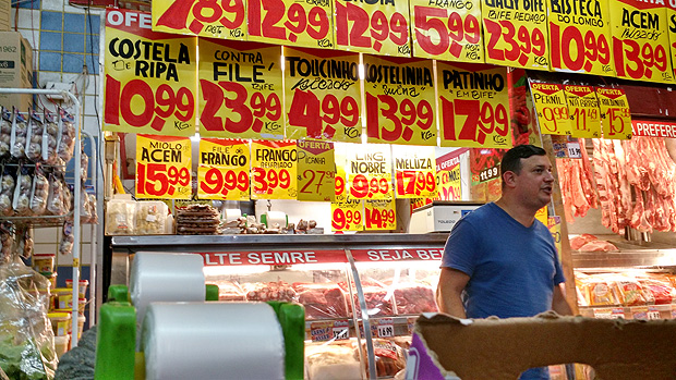 Supermercado Ruby, na zona leste de So Paulo, tinha moedor de carne sujo e outros problemas