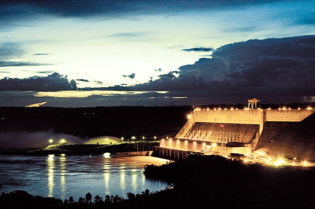 Usina de São Simão, da Cemig: empresa busca acordo com União sobre hidrelétricas