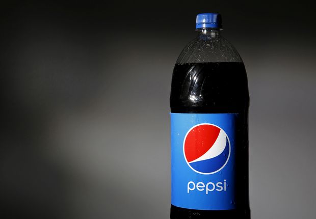 Segundo Lucy Kellaway, documento de branding produzido sobre logotipo da Pepsi em 2008  enganao