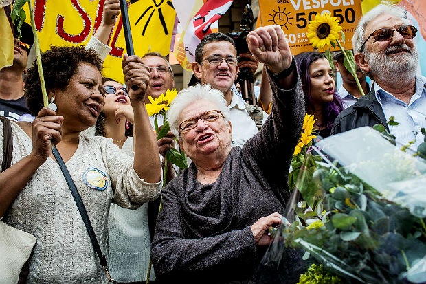 Luiza Erundina durante campanha para a prefeitura de So Paulo