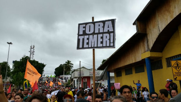 Protesto pacfico em Porto Velho durante a manh