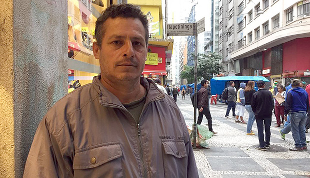 O ajudante de pedreiro Evaldo Gonales participou de grandes obras, mas hoje sobrevive de bicos