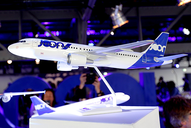 The logo of the new "Joon" lower-cost airline is pictured on a plane scale model during a news conference in Paris, France, September 25, 2017. REUTERS/Charles Platiau ORG XMIT: CHP01