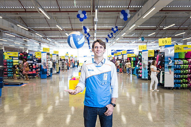 So Paulo, SP, Brasil, 29-11-2017: Cedric Burel, 44, presidente da Decathlon no Brasil. (Foto: Alberto Rocha/Folhapress) ** MERCADO **