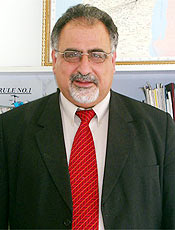 Nabil Kukali, diretor do PCPO, que realizou a pesquisa com palestinos