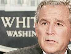 Bush defendeu ontem sua estratgia de aumentar o contingente militar no Iraque