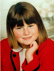 Natascha Kampusch na época em que foi sequestrada, aos 10 anos 