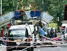 nibus foi destrudo por bombas em atentados em Londres de julho de 2005