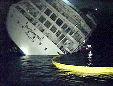 imagem de vdeo mostra o afundamento de navio de cruzeiros Sea Diamond, na Grcia