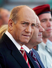 O premi Ehud Olmert  criticado em relatrio sobre conflito no Lbano