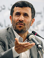 Mahmoud Ahmadinejad defende programa nuclear de seu pas