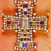Roubado crucifixo bizantino de ouro e pedras avaliado em 25 milhões de euros, na Bélgica