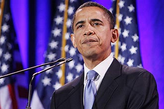 Texto: Democratic presidential hopeful Sen. Barack Obama D-Ill., speaks about race during an address in Philadelphia, Tuesday, March 18, 2008. (AP Photo/Alex Brandon)