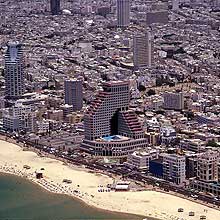 Vista área de Tel Aviv, centro econômico de Israel localizado na costa do Mediterrâneo