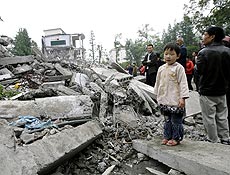 Imagem mostra escola totalmente destruda aps terremoto desta semana na China