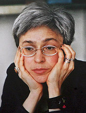 A jornalista Anna Politkovskaya, assassinada em Moscou