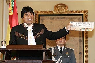 O presidente boliviano, Evo Morales, obteve at agora apoio de 67,43% da populao para continuar em seu cargo