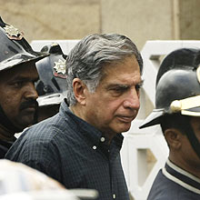 Ratan Tata, proprietrio do hotel Taj Mahal, diz que ataques no podiam ser evitados