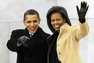 Expectativas e sonhos de afro-americanas em relação a primeira-dama, Michelle Obama, descritos em cartas viram livro nos EUA