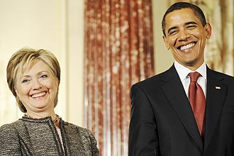 O presidente dos EUA, Barack Obama, e sua secretria de Estado, a ex-primeira-dama Hillary Clinton, nesta quinta-feira