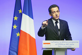 Presidente francs, Nicolas Sarkozy, anuncia em Paris o retorno da Frana ao comando militar da Otan, aps 43 anos 