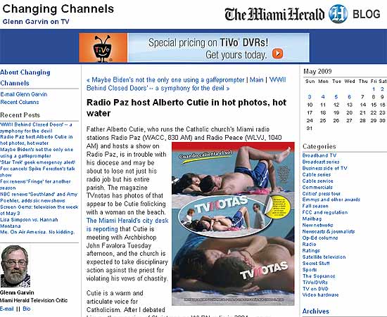 Site do jornal "Miami Herald" reproduz foto de revista na qual padre aparece abraando e beijando uma mulher
