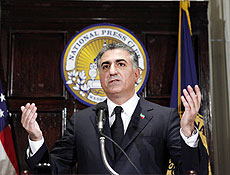 O ex-prncipe iraniano Reza Pahlavi, filho do x Mohamed Pahlevi, que deu apoio  oposio