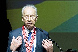 O presidente israelense, Shimon Peres, em São Paulo; Irã não destruirá Israel, diz