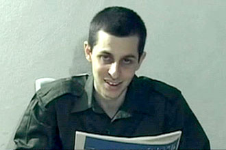 Gilad Shalit aparece em vdeo de 2 de outubro de 2009, a ltima prova de que est vivo
