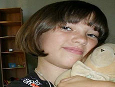 A australiana Rachel Shardlow, de dez anos, surpreendeu médicos ao sobreviver a ataque 
