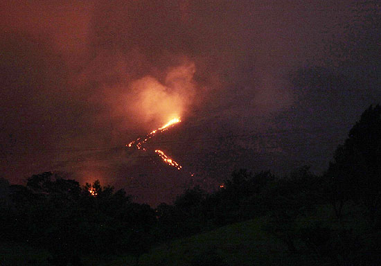 Vulcão 
Pacaya entrou em erupção na quinta-feira na Guatemala, matando um 
jornalista que cobria as explosões