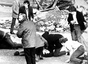 Aps 12 anos de inqurito, governo britnico concluiu que matana de civis na Irlanda do Norte foi uma operao "injustificada"