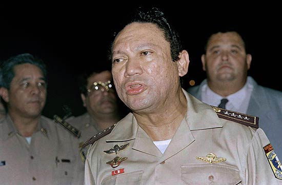 General Manuel Antonio Noriega aparece em foto de 1989; ele foi condenado a sete anos de priso na Frana 