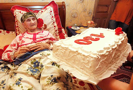 Antisa Khvichava comemora 130 anos e, segundo autoridades da Geórgia, é a mulher mais velha do mundo 