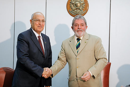 Em Braslia, Lula recebe a visita de Nabil Shaat, ministro das Relaes Exteriores palestino