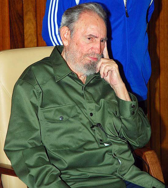 Fidel Castro, 83, fez a sua primeira aparição fora de Havana neste sábado