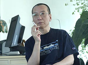 O dissidente chins Liu Xiaobo, agraciado com o Nobel da Paz neste ano; prmio gerou forte reao do regime comunista