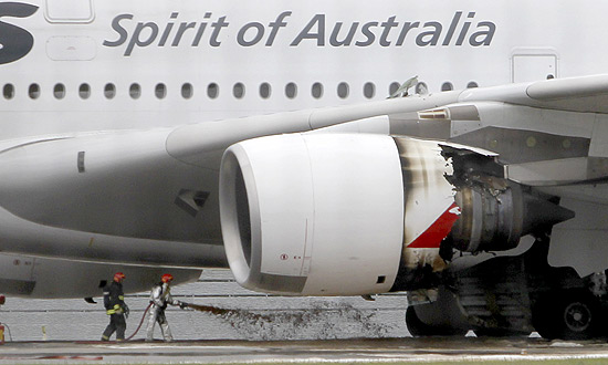 Aps acidente, companhia area da Austrlia decidiu supender todos os voos de seis outros A380 de sua frota