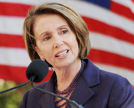 Atual presidente da Cmara dos Deputados dos EUA, Nancy Pelosi, foi reeleita como lder do Partido Democrata na Casa