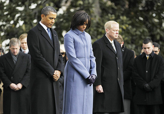 Presidente americano, Barack Obama, durante minuto de silncio em homenagem s vtimas de massacre no Arizona