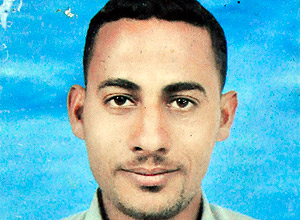 Desempregado h um ano, o pedreiro de 25 anos morreu em Alexandria, no Egito, aps atear fogo ao prprio corpo